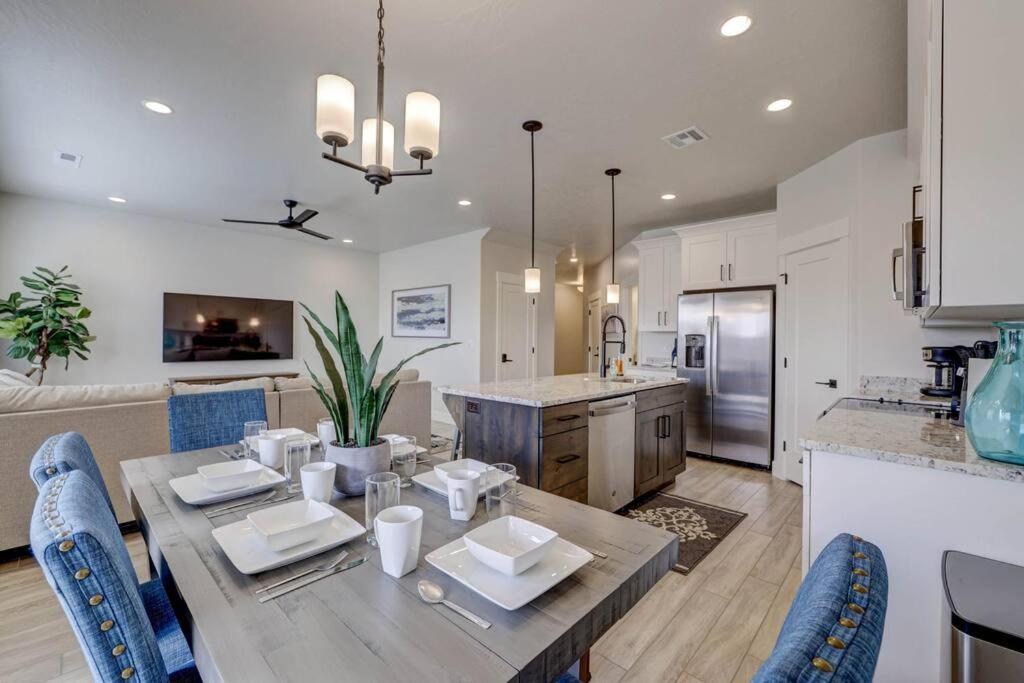 St George, Private Hot Tub/Patio, New Community Villa Washington Bagian luar foto